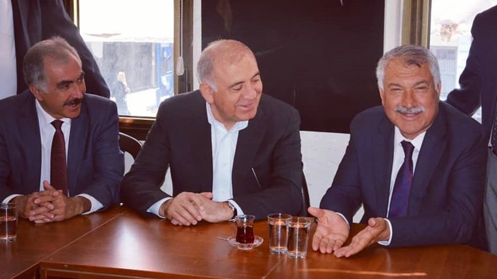 Tekin: Kimse 'Ben seçilirsem her şey sandık, başkası seçilirse sandığa el koyarım' diyemez