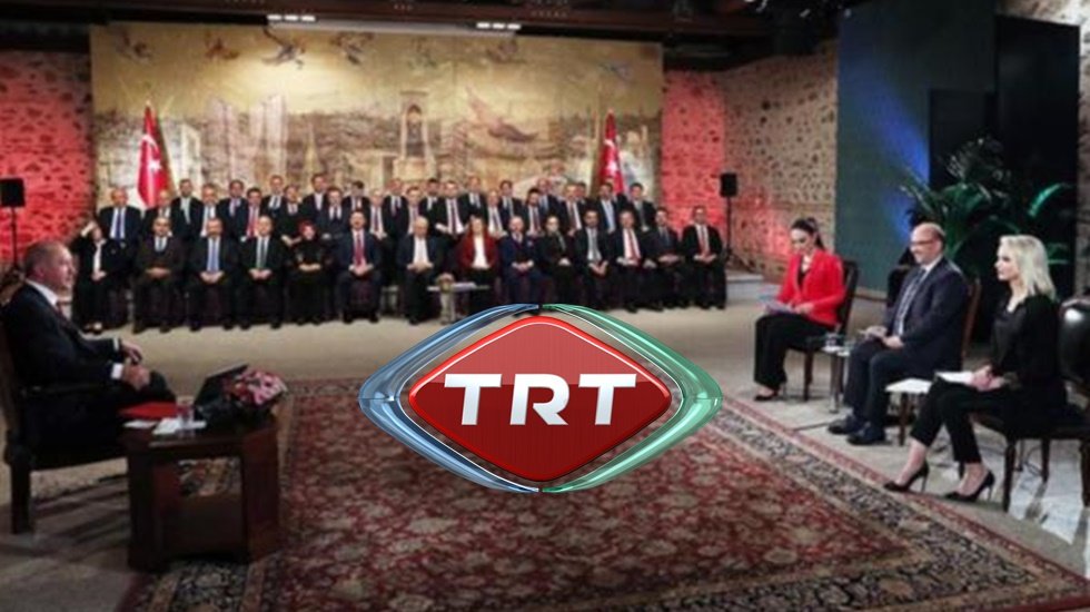 TRT'nin yayın akışında son dakikada 'AKP' değişikliği