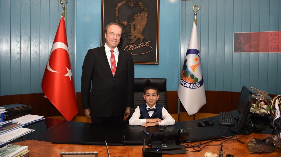 23 Nisan Belediye Başkanından ilk talimat sokak hayvanlarına barınak…