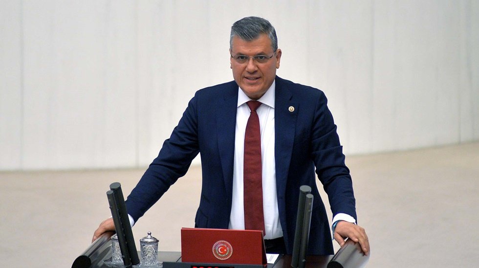 Barut: "Halkın iradesiyle uğraşacağınıza sorunları çözün"