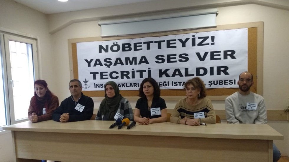 Bugün tüm İHD şubelerinde ‘Yasama Ses Ver’ nöbeti başladı