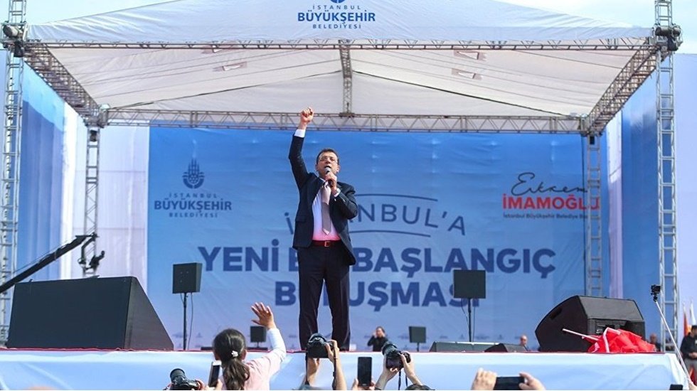 İmamoğlu&rsquo;nun siyaset tarzı: Siyasetin temel amacı, insanların mutluluğu&hellip;