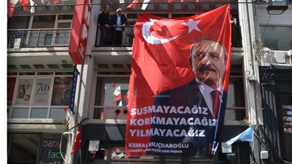 Kılı&ccedil;daroğlu'na yapılan saldırı 81 ilde eş zamanlı protesto edildi