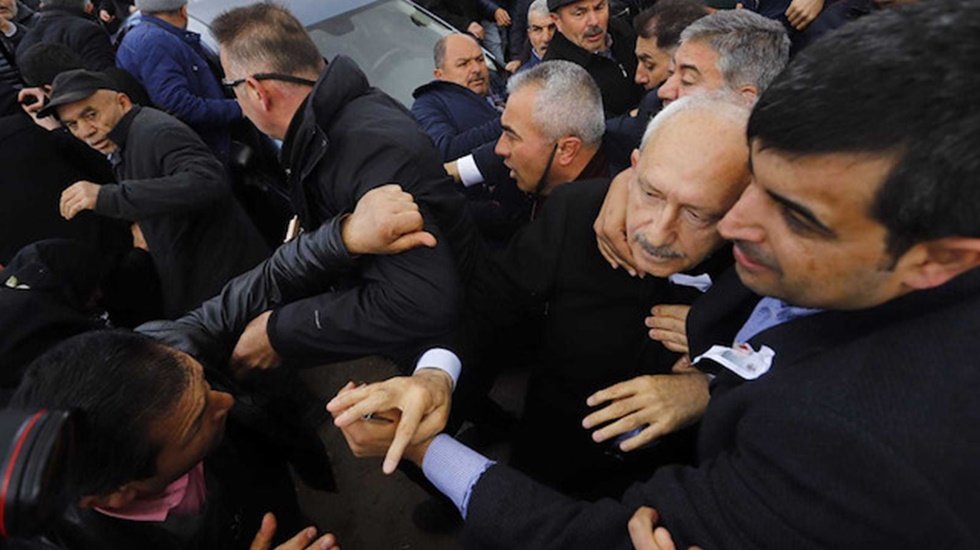 Selvi: "Kılı&ccedil;daroğlu daha b&uuml;y&uuml;k bir tehlike atlatmış..."