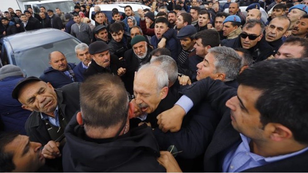 Bu kez de Kılı&ccedil;daroğlu'nun 'korumalarına' soruşturma