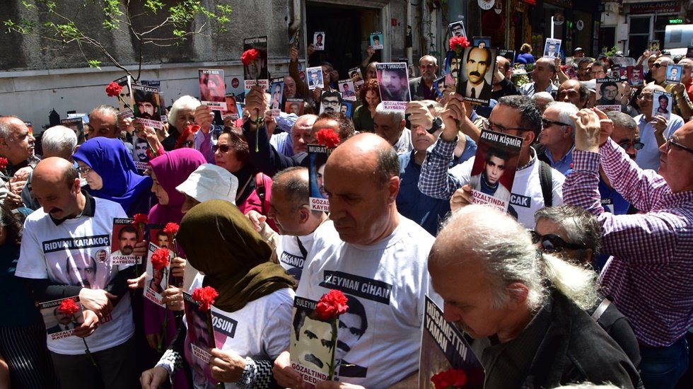 Cumartesi Anneleri 736&rsquo;ncı haftasında  Yaman ve G&uuml;l&rsquo;&uuml;n akıbetini sordu