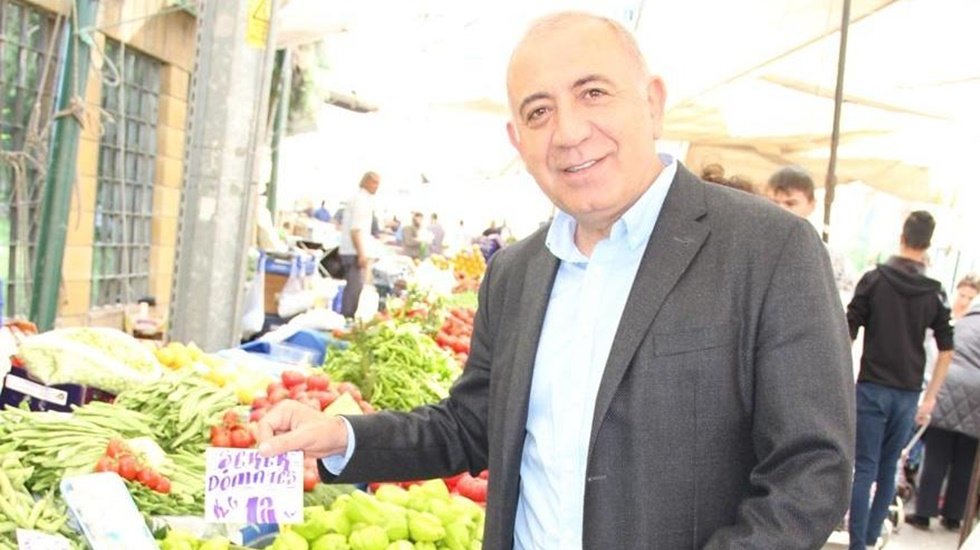 G&uuml;rsel Tekin: Yolsuzluk bitmeden yoksulluk bitmez