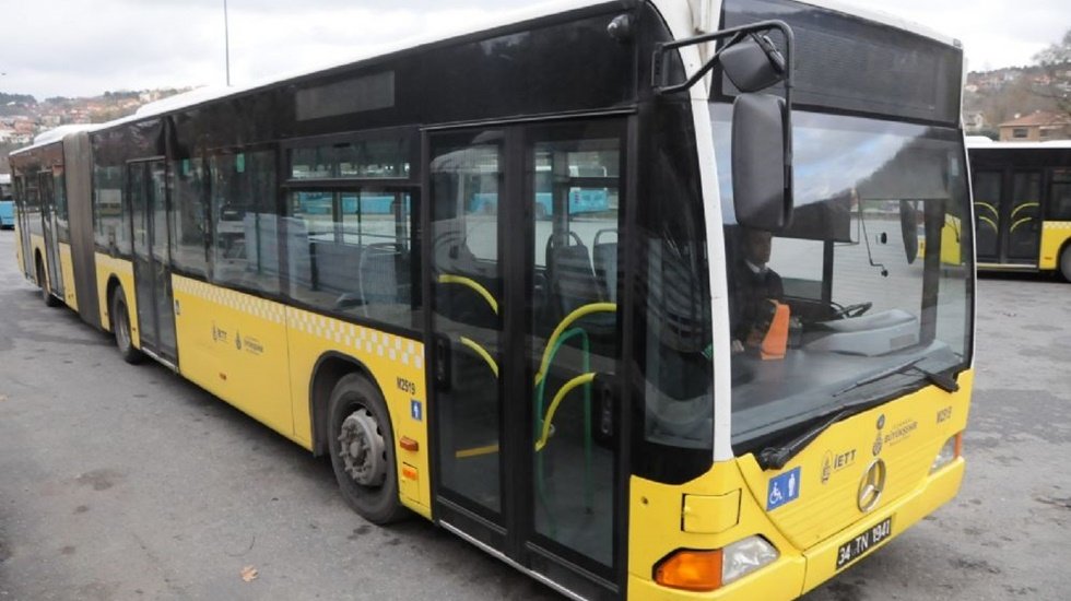 İmamoğlu, öğrencilerin yüzde 40’lık zamdan muaf olması kararını veto etti