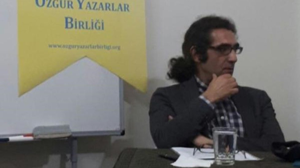 Işık Erg&uuml;den&rsquo;den Yapı Kredi Yayınları&rsquo;na &uuml;cret tepkisi