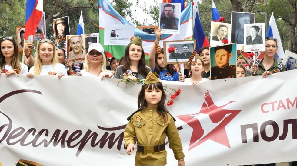 İstanbul'da Sovyetik 'Zafer G&uuml;n&uuml;' kutlaması