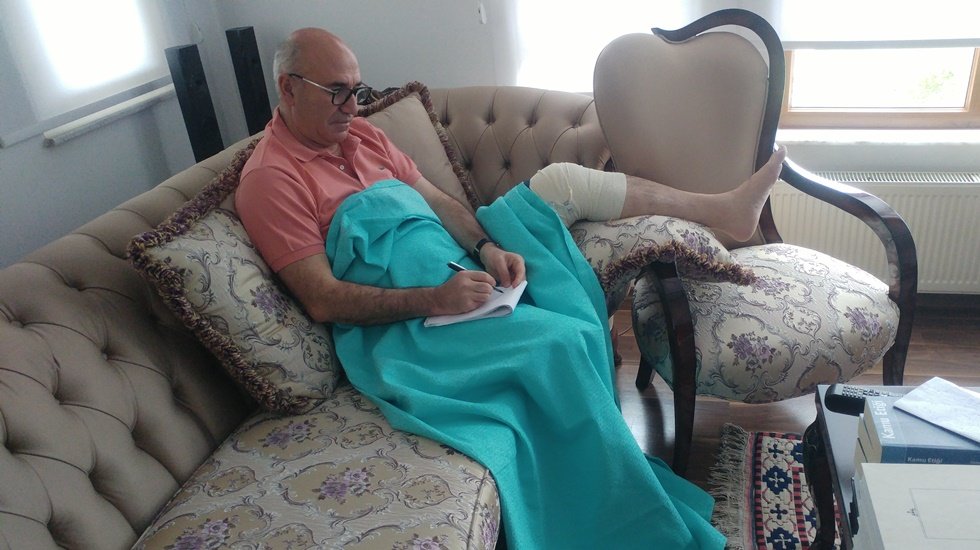 Kırılan ayağı nükseden Tanal 23 Haziran'a evde hazırlanıyor