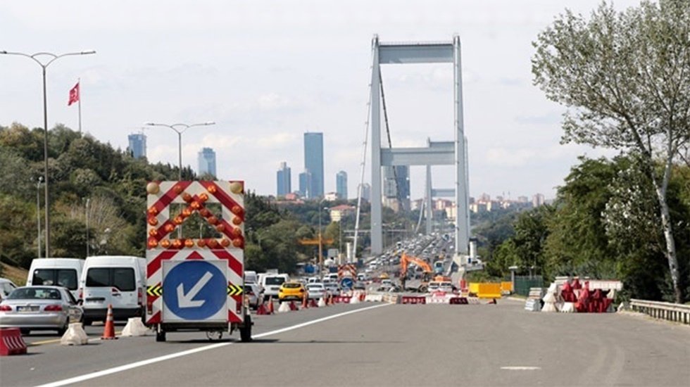 Bakanlık, k&ouml;pr&uuml; trafiği i&ccedil;in vatandaştan &lsquo;anlayış ve sabır&rsquo; istiyor!