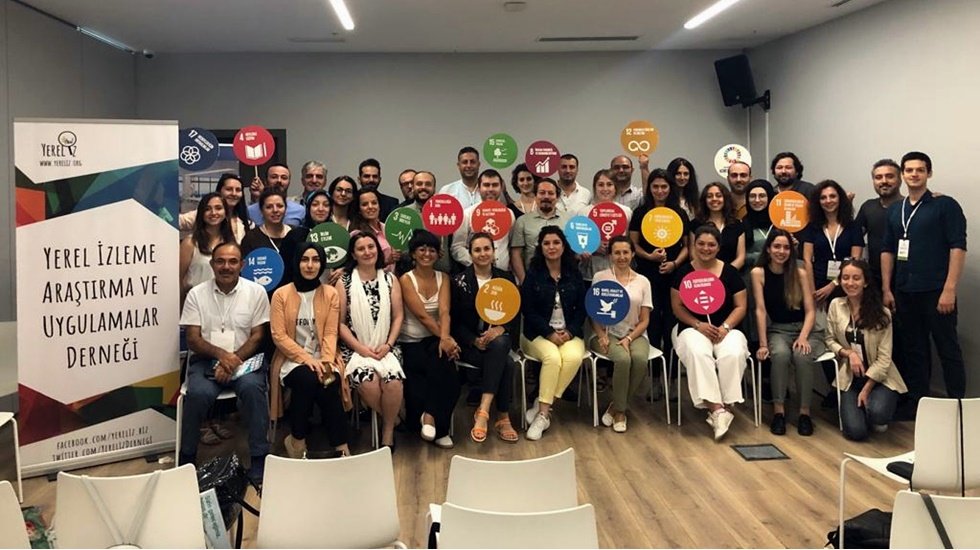 İzmir&rsquo;de 21 belediyenin katılımıyla "S&uuml;rd&uuml;r&uuml;lebilir Kentsel Gelişim Ağı" kuruldu