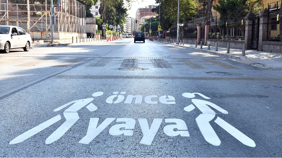 İzmir'in 170 noktasına '&Ouml;nce Yaya' uyarısı