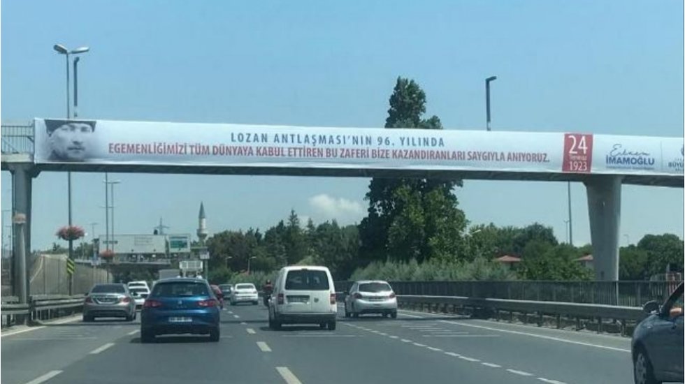 Lozan Antlaşması'nın 96. yılı, İstanbul'da afişlerle hatırlandı
