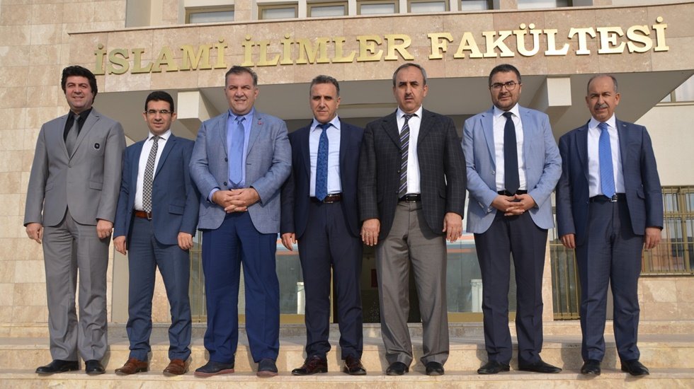 Promosyon: 'İslami İlimler' okuyana bilgisayar ve burs hediye