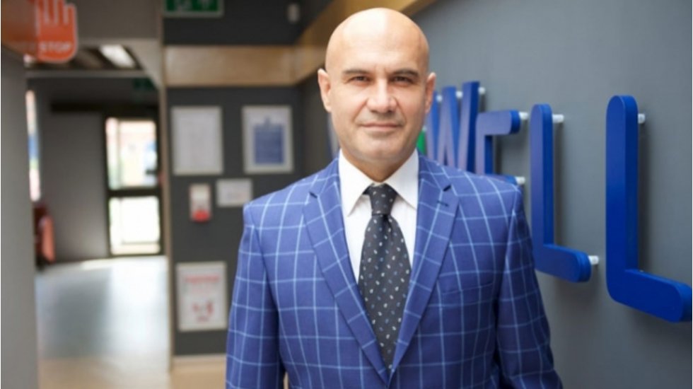 Turhan &Ccedil;&ouml;mez, Devlet Bah&ccedil;eli'yi fena yerden yakaladı. Tek c&uuml;mlede işi bitirdi