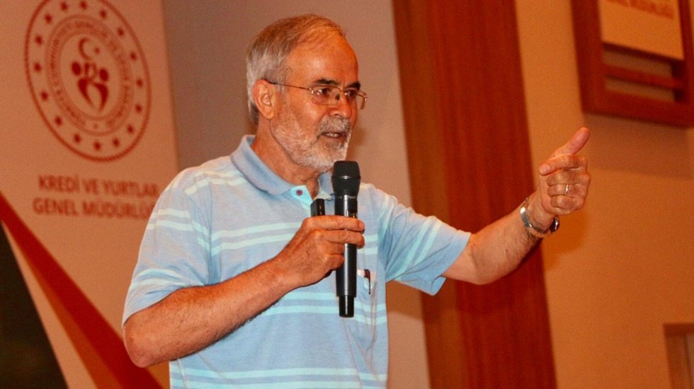 Akit yazarı kadın cinayetlerini yazdı: &lsquo;Erkeği evinden kovarsanız cinayeti k&ouml;r&uuml;klersiniz'