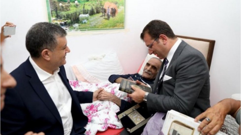 Başkan İmamoğlu, topal ayağımla gidip sana oy atacağım diyen Ubeydullah Dede&rsquo;yi unutmadı!