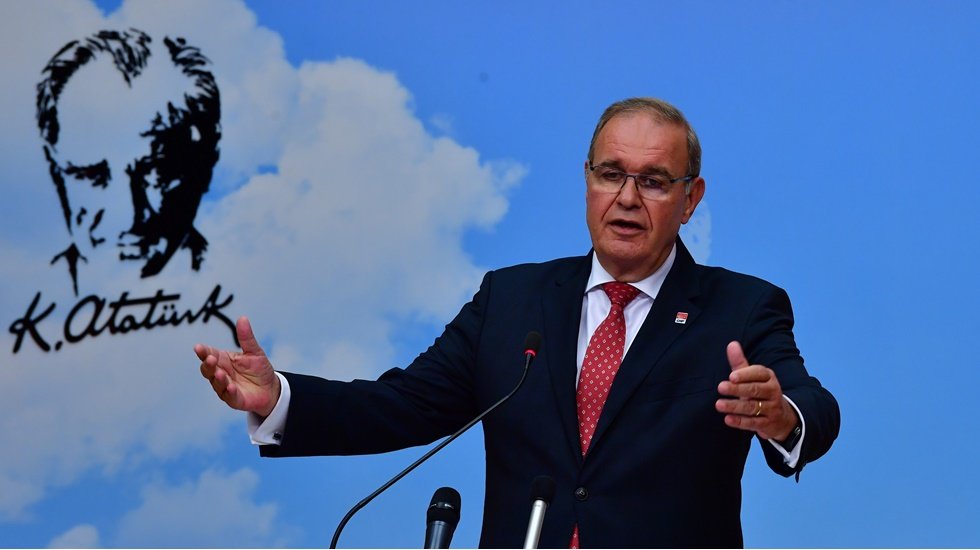 CHP'den MHP'ye &ccedil;ok sert 'kayyım' tepkisi