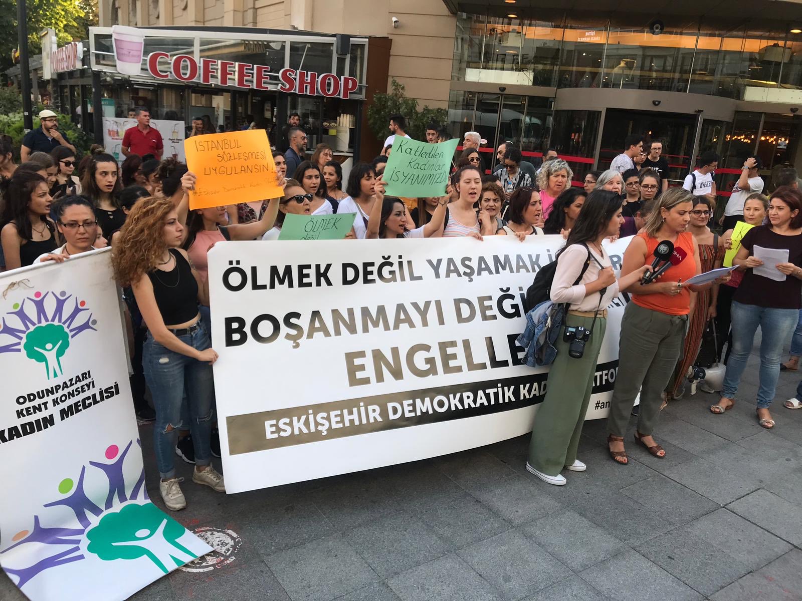 https://yenisoluk.com/uploads/2019/08/emine bulut5