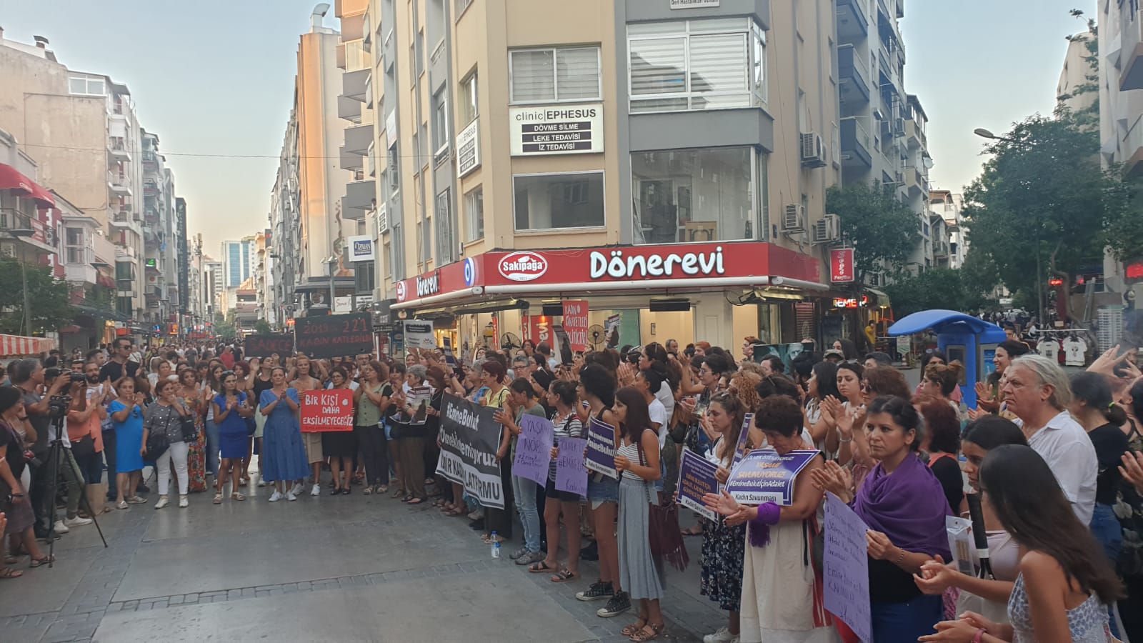 https://yenisoluk.com/uploads/2019/08/emine bulut8