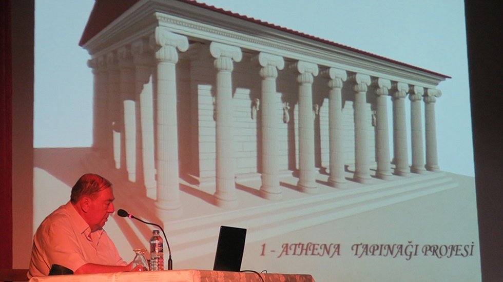 Fo&ccedil;a&rsquo;nın arkeolojik zenginliklerini ortaya &ccedil;ıkarmak i&ccedil;in &ccedil;alışma başlatıldı