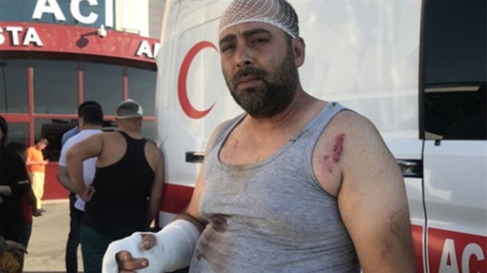 Gurbet&ccedil;i aileye Maraş'ta &lsquo;&ouml;ld&uuml;resiye dayak&rsquo; 12 yaralı
