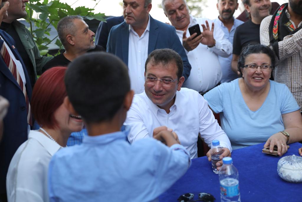 https://yenisoluk.com/uploads/2019/08/imamoğlu diyarbakır5