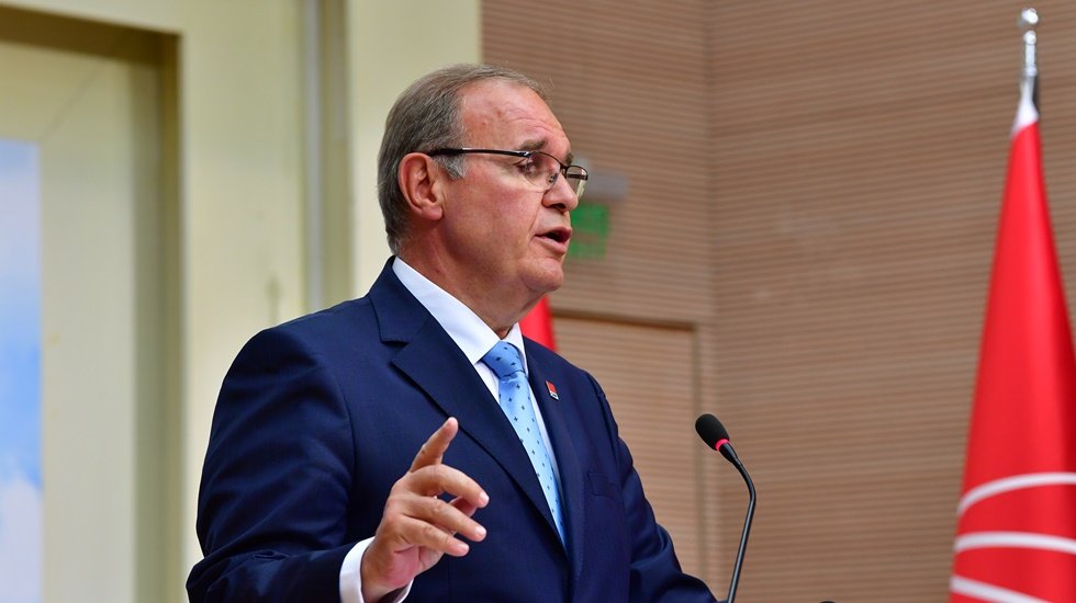 Öztrak: "Millet iradesine ve sandığın namusuna yeni bir Saray darbesi yapıldı"