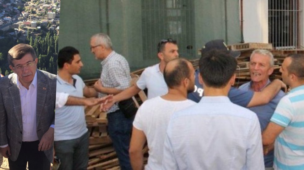 Sakarya'da Davutoğlu'na protesto: Yediğin ekmeğe ihanet etmeyeceksin
