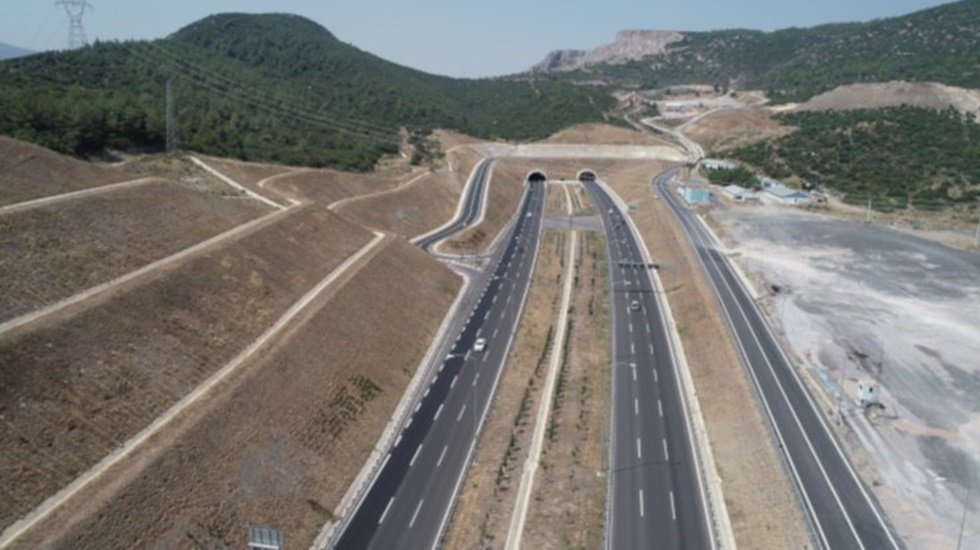 Yeni İstanbul-İzmir yolu meğer 3.5 saat değilmiş...