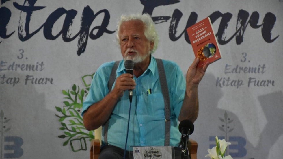 Zeus bug&uuml;n kendi tapınağının olduğu yere gelse h&uuml;ng&uuml;r h&uuml;ng&uuml;r ağlardı