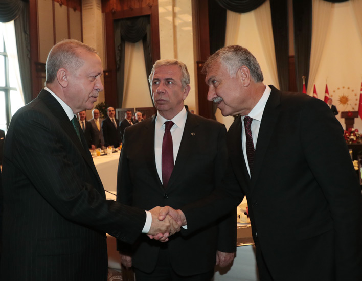 https://yenisoluk.com/uploads/2019/09/2019-09-11-belediyebaskanlari-28