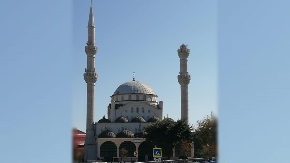 İBB cami yapmak istiyor, diyanet engel oluyor!