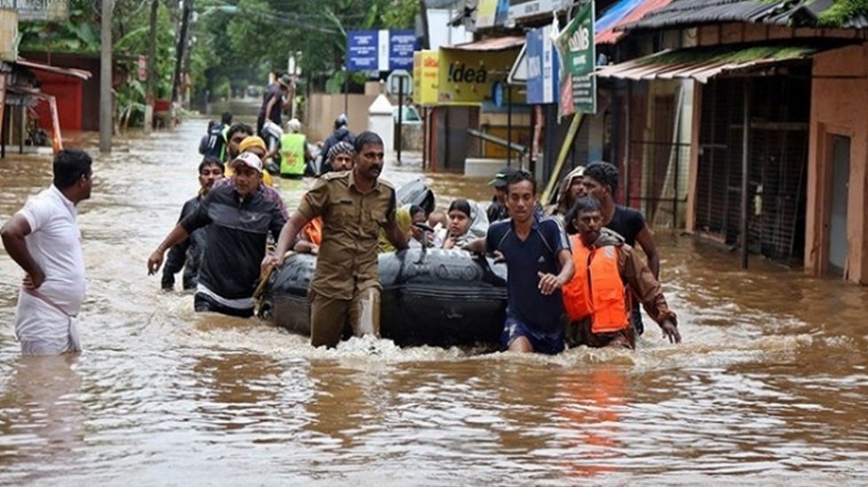 Hindistan'da şiddetli yağıştan 120 kişi yaşamını yitirdi