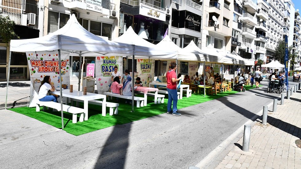 İzmir'de otomobilsiz sokaklar