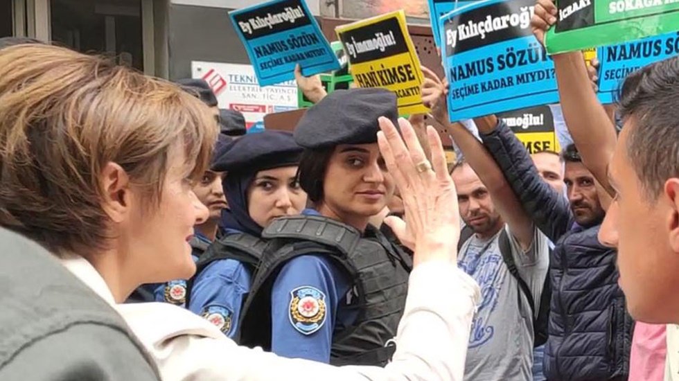 Kaftancıoğlu: &ldquo;İster CHP&rsquo;li olsun ister AKP&rsquo;li olsun hi&ccedil; &ouml;nemli değil&rdquo;