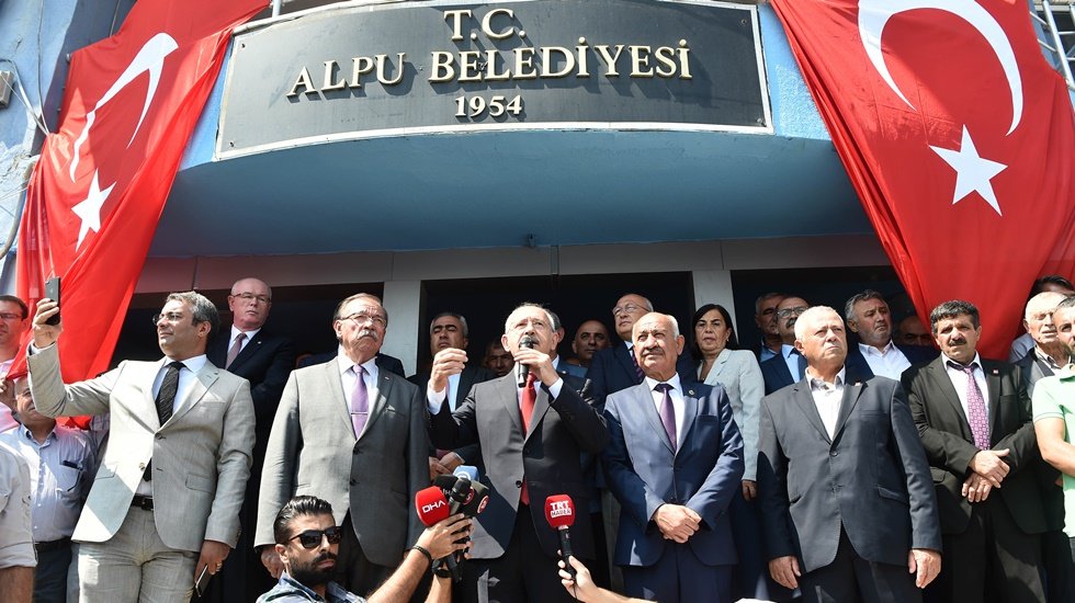 Kılı&ccedil;daroğlu: Sırtı kalınlara karşı vatandaşın alın terinden yanayım