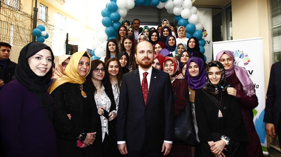 MEB, İBB&rsquo;nin para akışını kestiği vakıfların protokol&uuml;n&uuml; uzattı