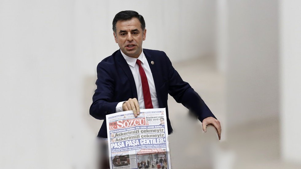 'S&Ouml;ZC&Uuml;, medyanın hava deliğidir'