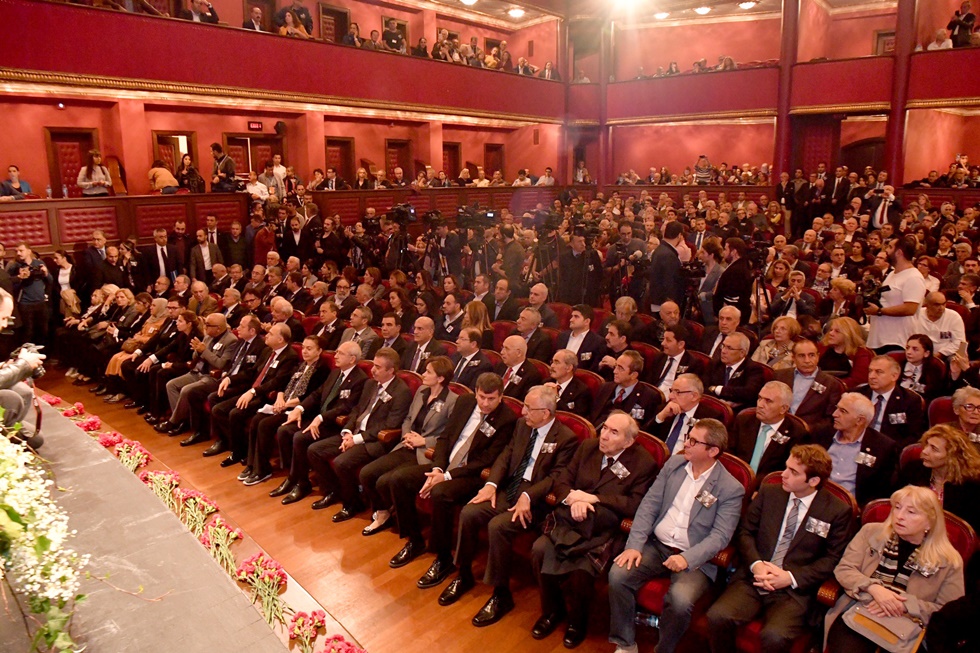 https://yenisoluk.com/uploads/2019/10/ALITOPUZORHANBIRGIT20191017_0028