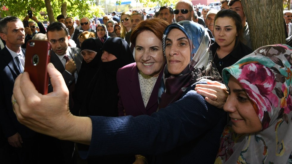 Akşener: Muş&rsquo;un gelişmişliği T&uuml;rkiye&rsquo;nin b&uuml;t&uuml;n illeri arasında sondan &uuml;&ccedil;&uuml;nc&uuml;