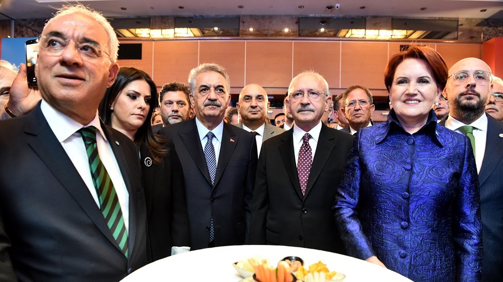 CHP lideri, İYİ Parti'nin &lsquo;İkinci Kuruluş Yıld&ouml;n&uuml;m&uuml;&rsquo; resepsiyonuna katıldı