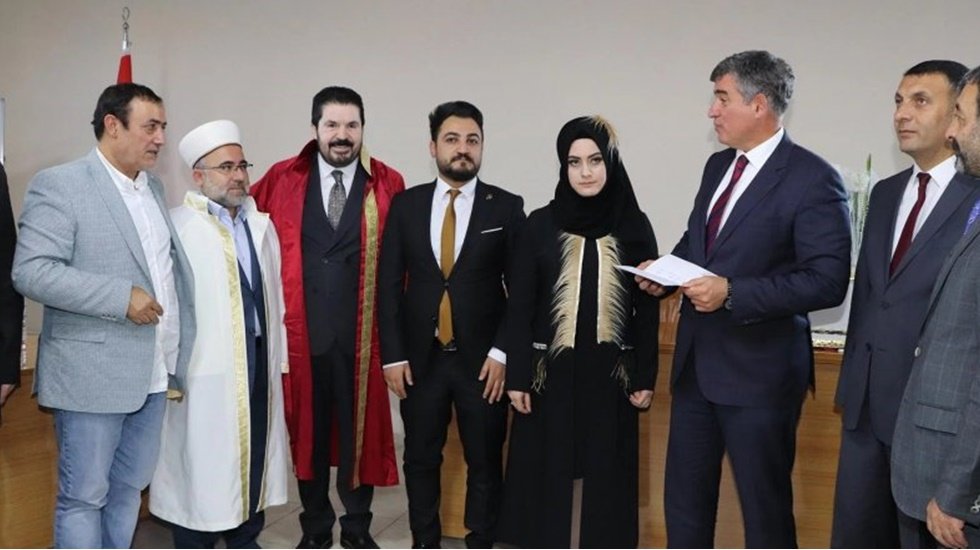 Feyzioğlu'ndan dini nikah a&ccedil;ıklaması