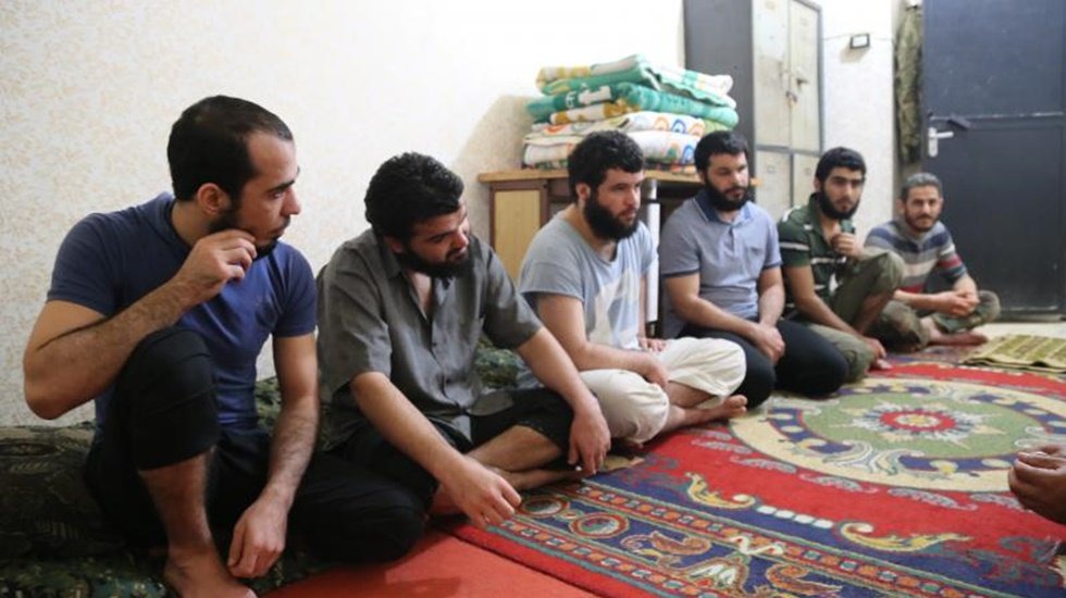 IŞİD tutuklusu: Geliri kaybetmemek i&ccedil;in Suriye rejimiyle petrol ticareti yapıyorduk