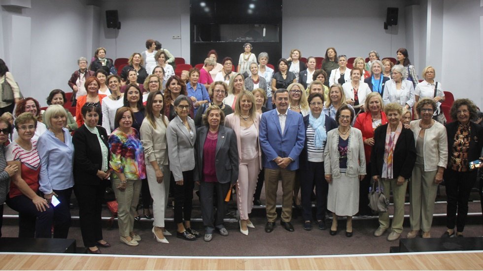 İzmir Kadın Kuruluşları Birliği&rsquo;ne Konak Belediyesinden destek