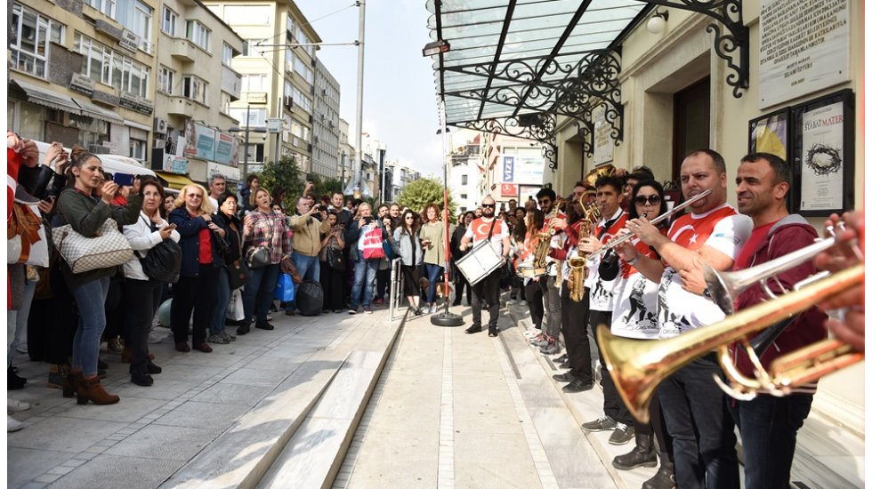 Kadık&ouml;y'de toplantı ve g&ouml;steri y&uuml;r&uuml;y&uuml;ş&uuml; yasaklandı