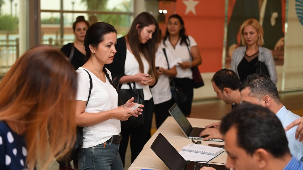 Otob&uuml;s şof&ouml;rl&uuml;ğ&uuml;ne kadınlardan yoğun talep