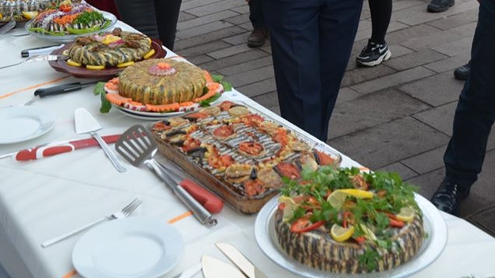 10 ton hamsi aynı sofrada paylaşıldı